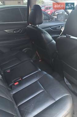 Позашляховик / Кросовер Nissan Rogue 2015 в Запоріжжі