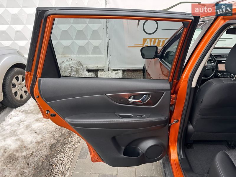 Внедорожник / Кроссовер Nissan Rogue 2019 в Киеве