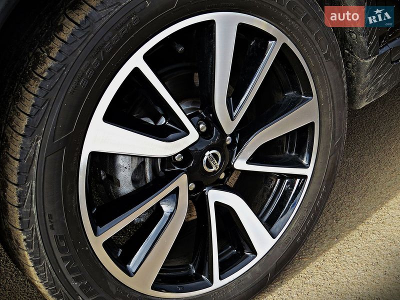 Внедорожник / Кроссовер Nissan Rogue 2019 в Черкассах