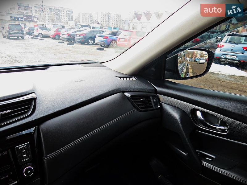 Внедорожник / Кроссовер Nissan Rogue 2019 в Черкассах