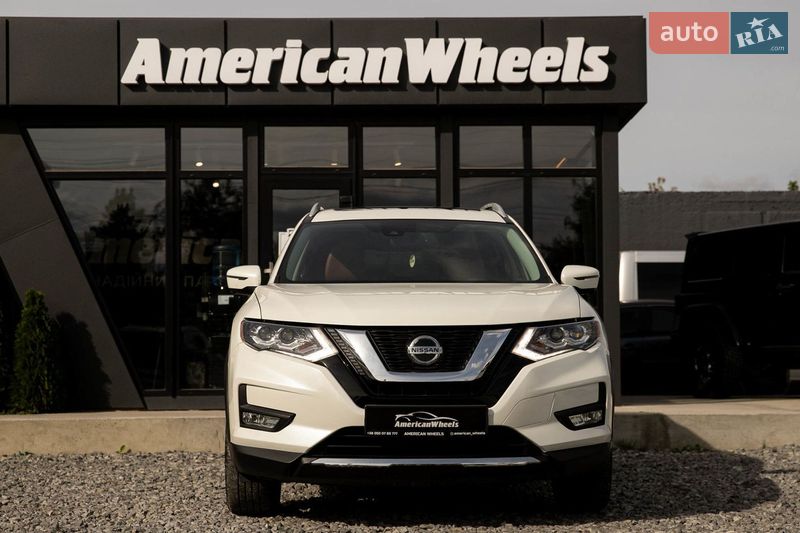 Внедорожник / Кроссовер Nissan Rogue 2019 в Черновцах