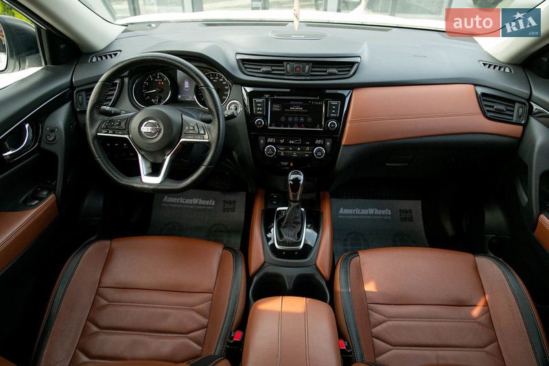 Внедорожник / Кроссовер Nissan Rogue 2019 в Черновцах