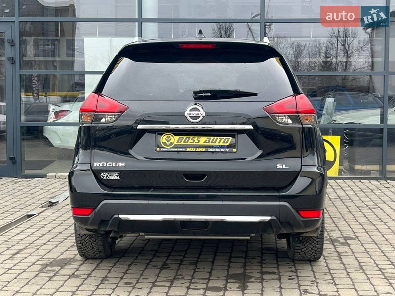 Внедорожник / Кроссовер Nissan Rogue 2017 в Ивано-Франковске