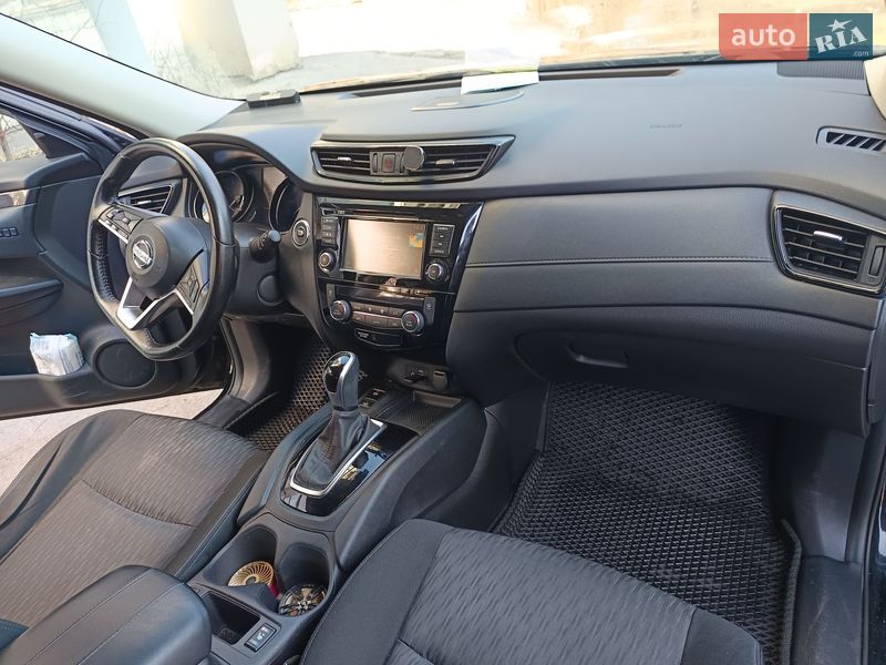 Внедорожник / Кроссовер Nissan Rogue 2019 в Киеве