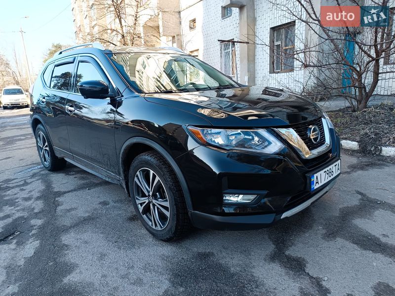 Внедорожник / Кроссовер Nissan Rogue 2019 в Киеве