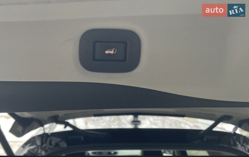 Внедорожник / Кроссовер Nissan Rogue 2019 в Киеве