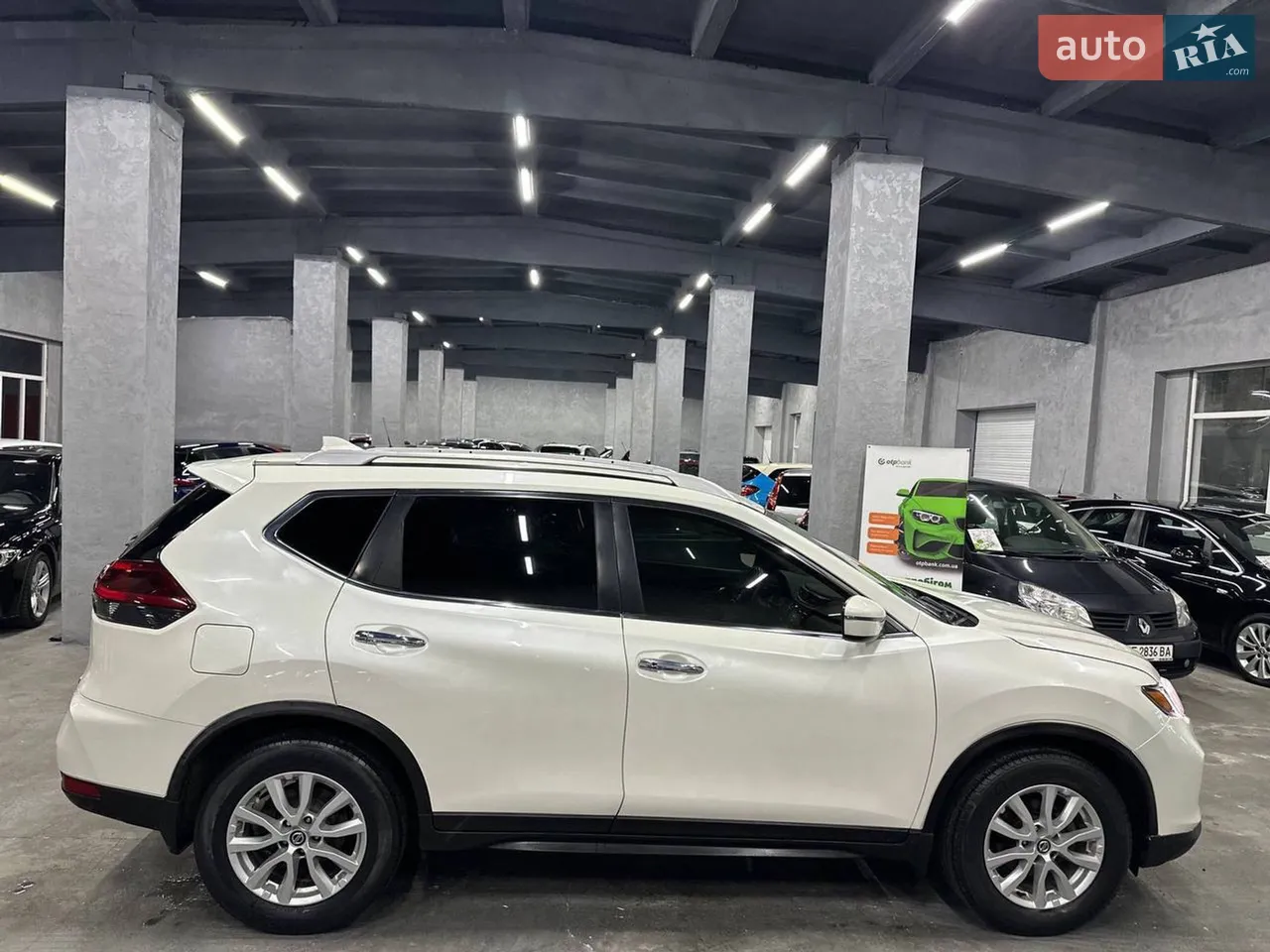 2017 Nissan Rogue - мініатюра 24
