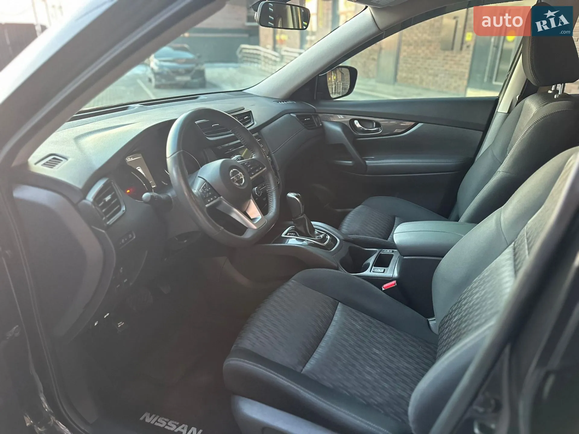 2017 Nissan Rogue - мініатюра 5