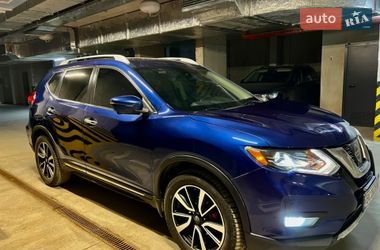 Внедорожник / Кроссовер Nissan Rogue 2016 в Львове