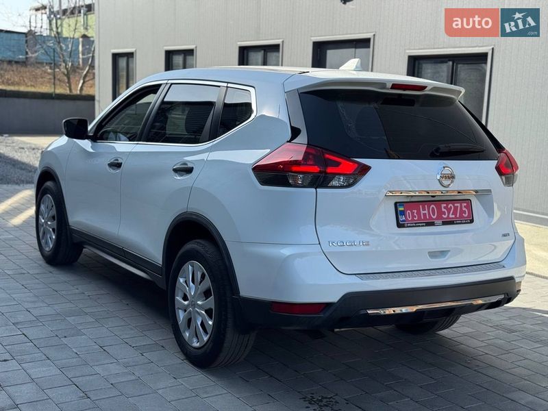 Внедорожник / Кроссовер Nissan Rogue 2018 в Луцке