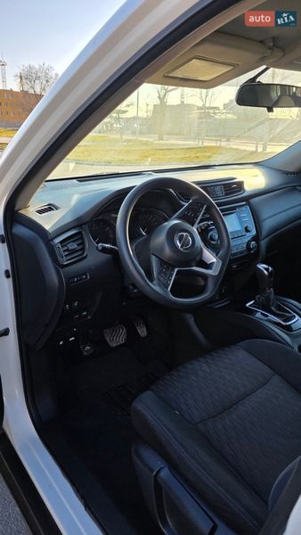 Внедорожник / Кроссовер Nissan Rogue 2017 в Измаиле