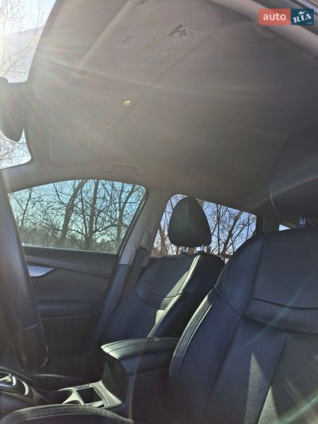 Внедорожник / Кроссовер Nissan Rogue 2018 в Киеве