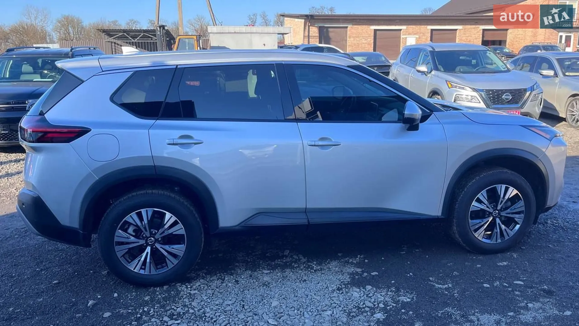 2021 Nissan Rogue - мініатюра 8