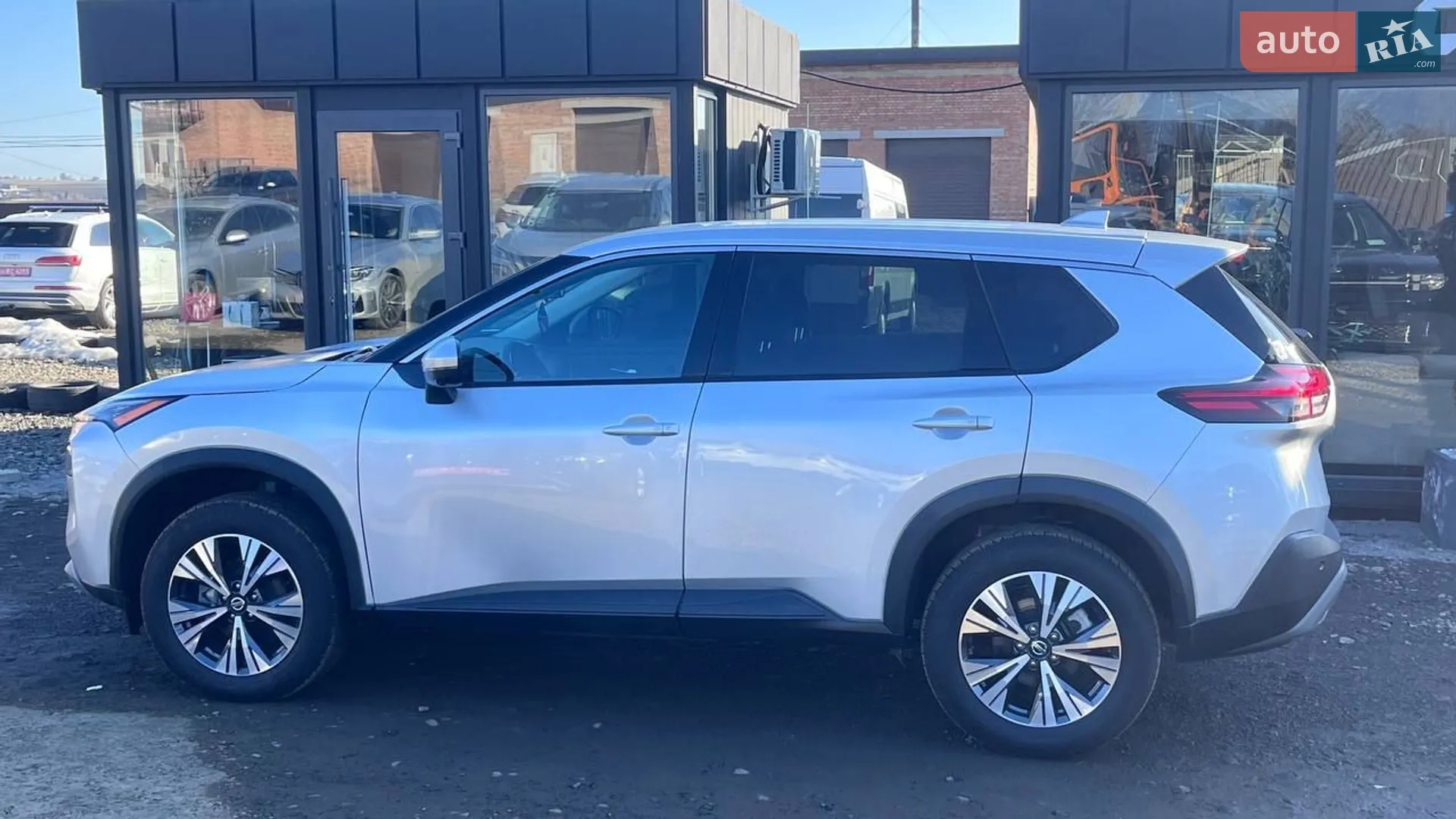 2021 Nissan Rogue - мініатюра 4