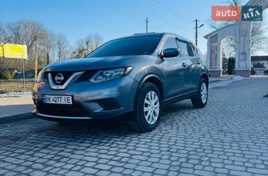 Внедорожник / Кроссовер Nissan Rogue 2016 в Остроге
