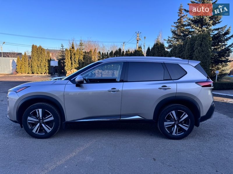 Внедорожник / Кроссовер Nissan Rogue 2021 в Киеве