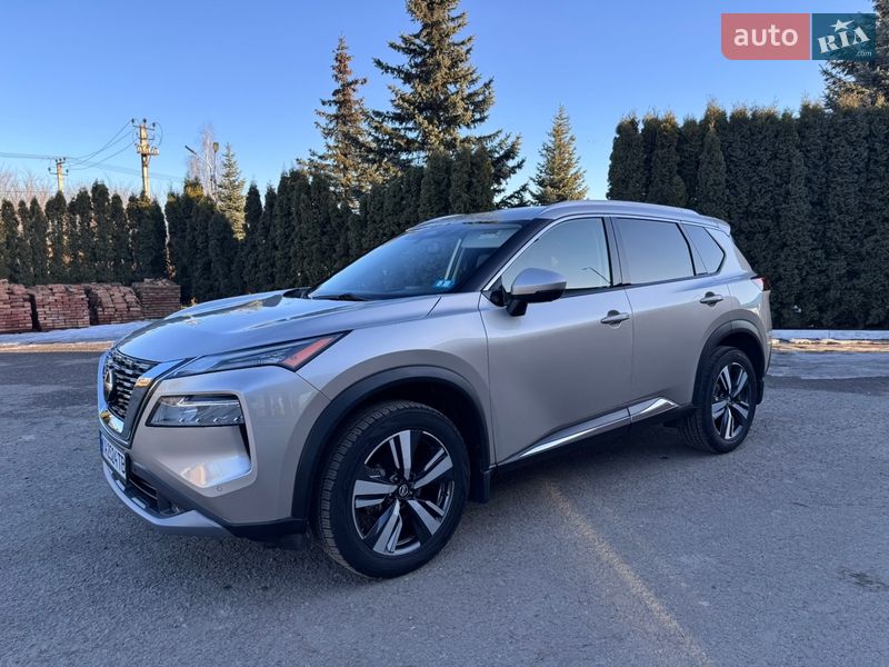 Внедорожник / Кроссовер Nissan Rogue 2021 в Киеве