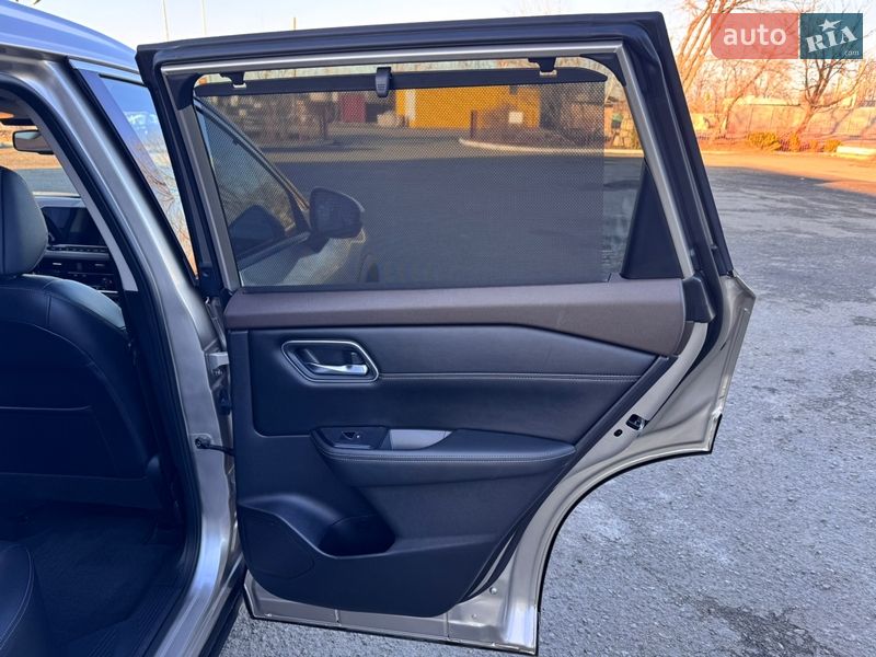 Внедорожник / Кроссовер Nissan Rogue 2021 в Киеве