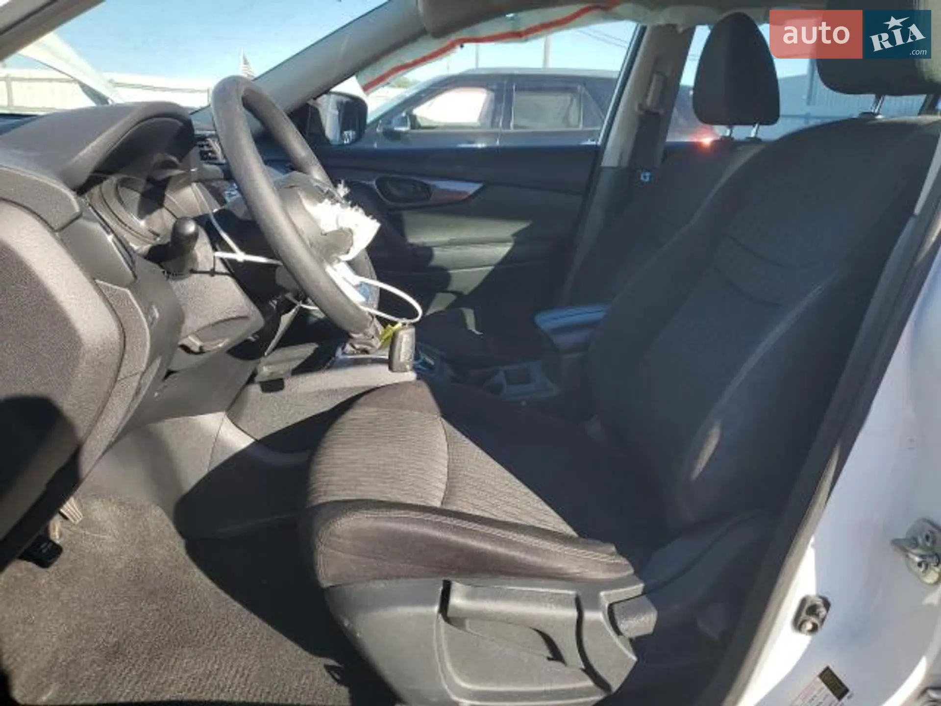 2019 Nissan Rogue - мініатюра 6