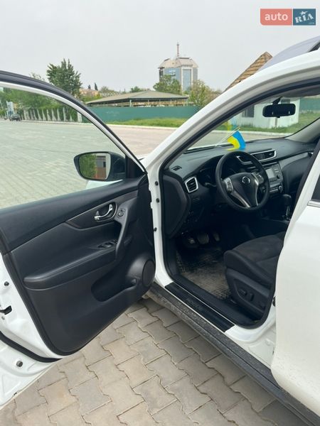 Внедорожник / Кроссовер Nissan Rogue 2016 в Измаиле