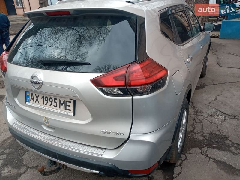 Внедорожник / Кроссовер Nissan Rogue 2017 в Кривом Роге
