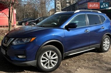Позашляховик / Кросовер Nissan Rogue 2017 в Києві