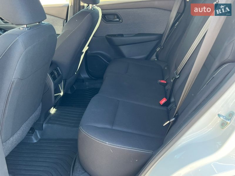 Внедорожник / Кроссовер Nissan Rogue 2023 в Житомире