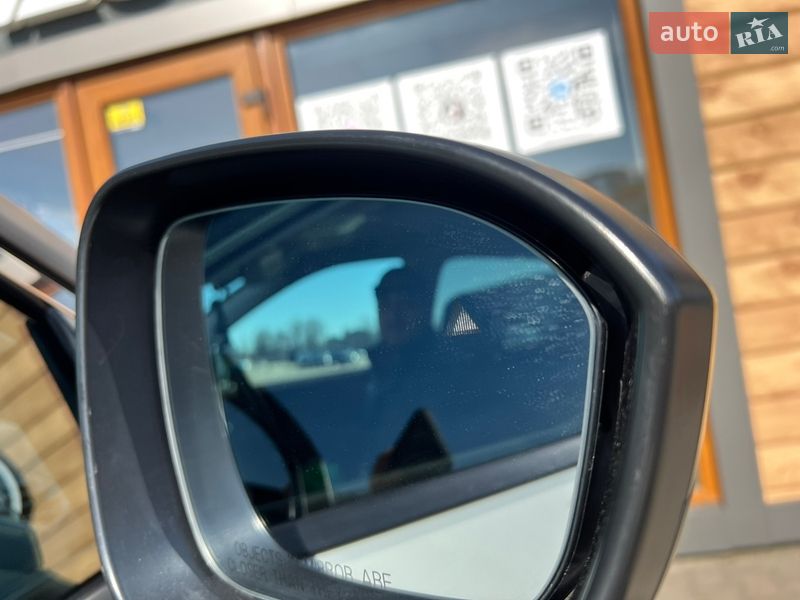 Внедорожник / Кроссовер Nissan Rogue 2023 в Житомире