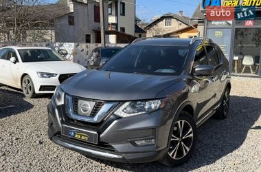Позашляховик / Кросовер Nissan Rogue 2017 в Івано-Франківську