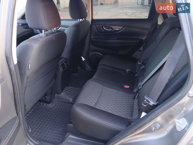 Внедорожник / Кроссовер Nissan Rogue 2018 в Кременце