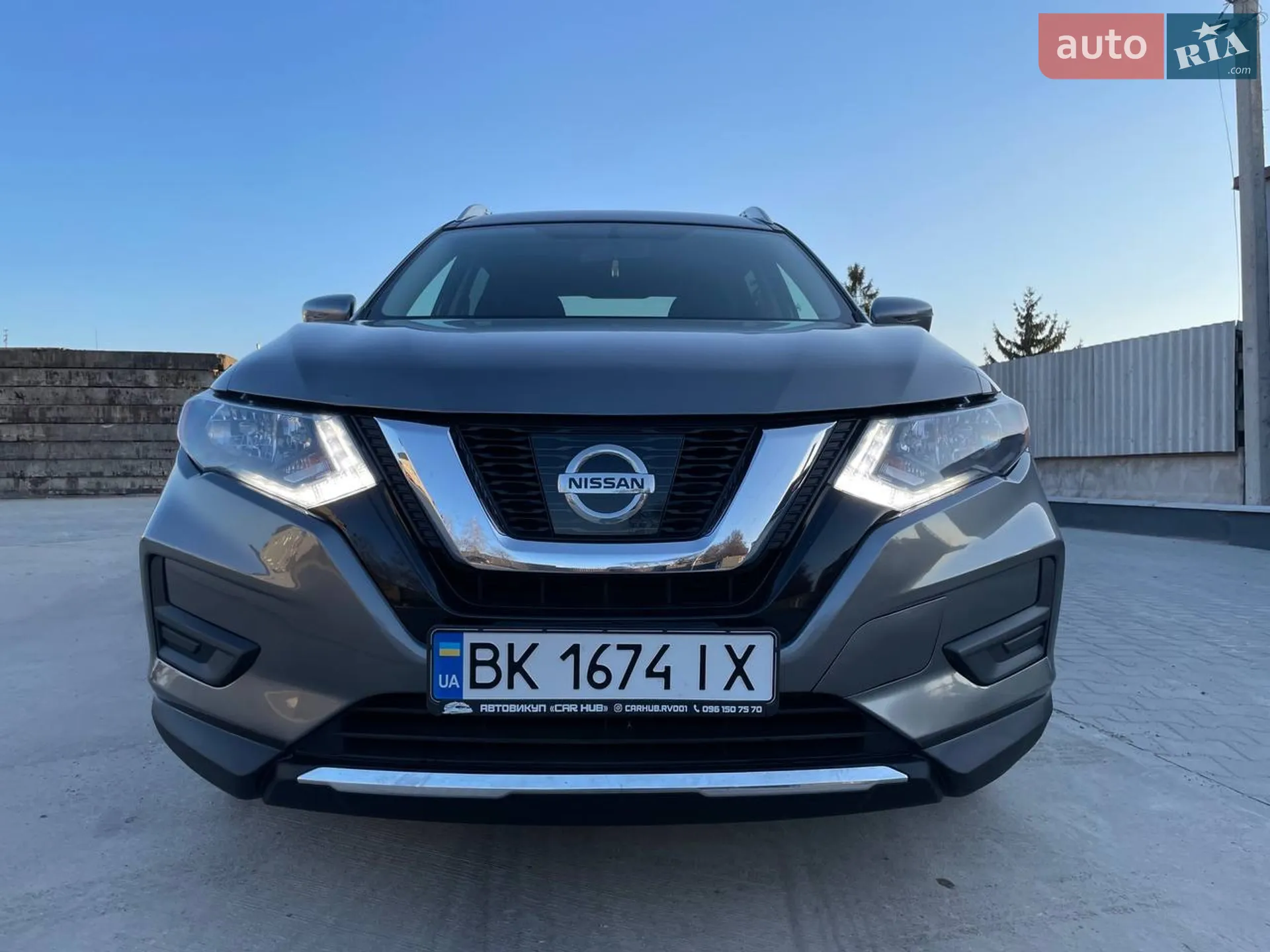 2017 Nissan Rogue - мініатюра 2