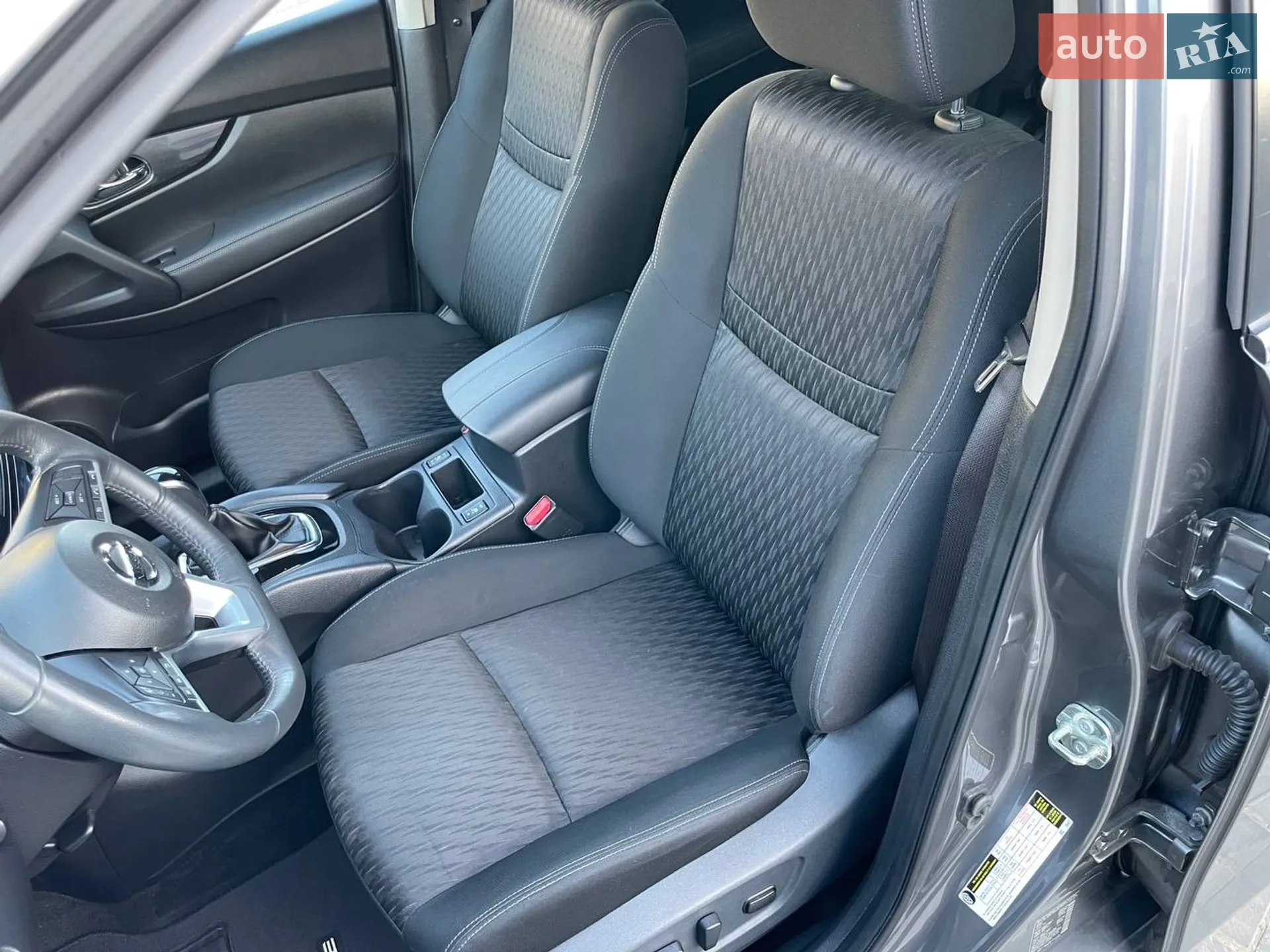 2017 Nissan Rogue - мініатюра 14