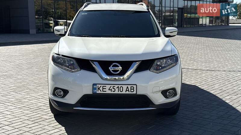 Внедорожник / Кроссовер Nissan Rogue 2016 в Днепре