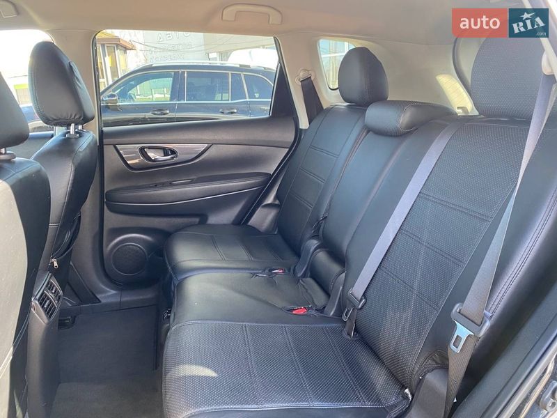 Внедорожник / Кроссовер Nissan Rogue 2018 в Житомире