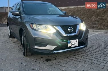 Внедорожник / Кроссовер Nissan Rogue 2017 в Тернополе