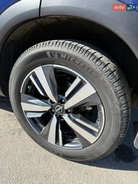Внедорожник / Кроссовер Nissan Rogue 2023 в Полтаве
