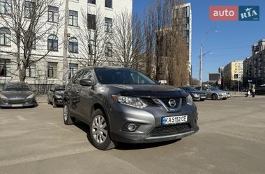 Внедорожник / Кроссовер Nissan Rogue 2015 в Киеве