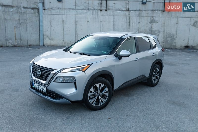 Позашляховик / Кросовер Nissan Rogue 2023 в Дніпрі