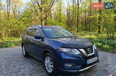 Позашляховик / Кросовер Nissan Rogue 2017 в Малій Висці