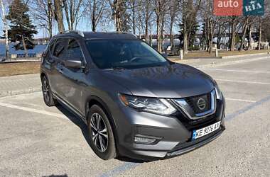 Внедорожник / Кроссовер Nissan Rogue 2016 в Днепре