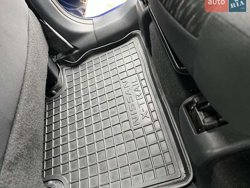 Позашляховик / Кросовер Nissan Rogue 2019 в Києві