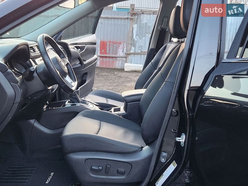 Внедорожник / Кроссовер Nissan Rogue 2019 в Виннице