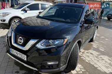 Позашляховик / Кросовер Nissan Rogue 2017 в Тернополі