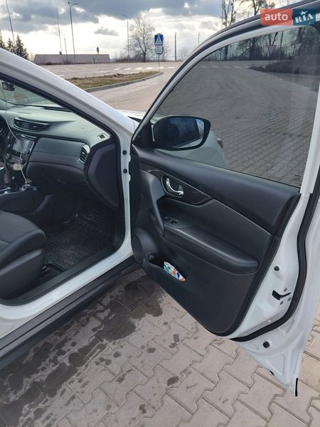 Внедорожник / Кроссовер Nissan Rogue 2018 в Тульчине