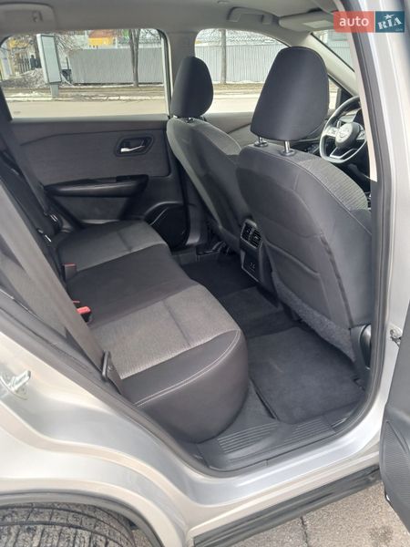 Внедорожник / Кроссовер Nissan Rogue 2023 в Броварах