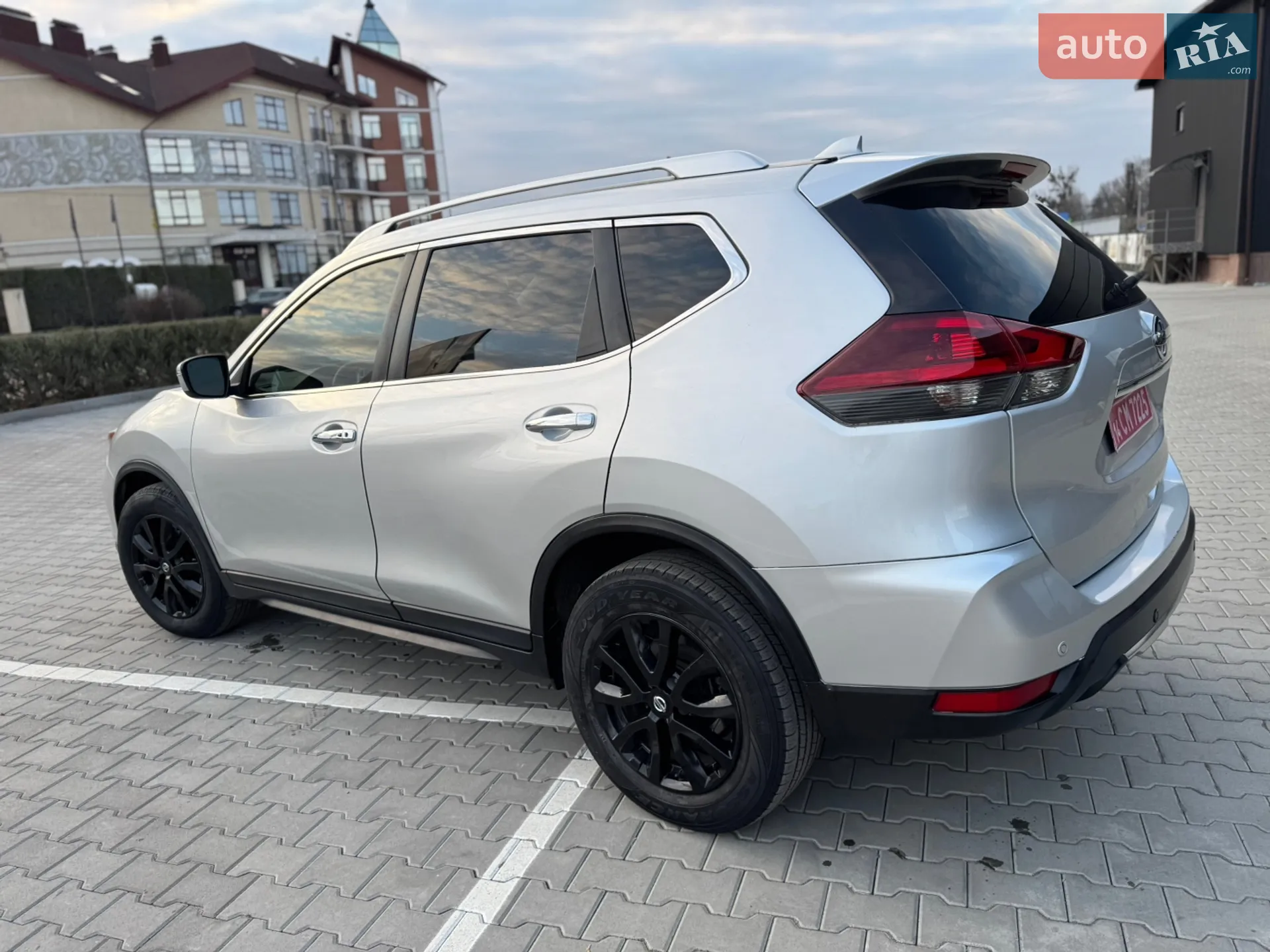 2019 Nissan Rogue - мініатюра 10