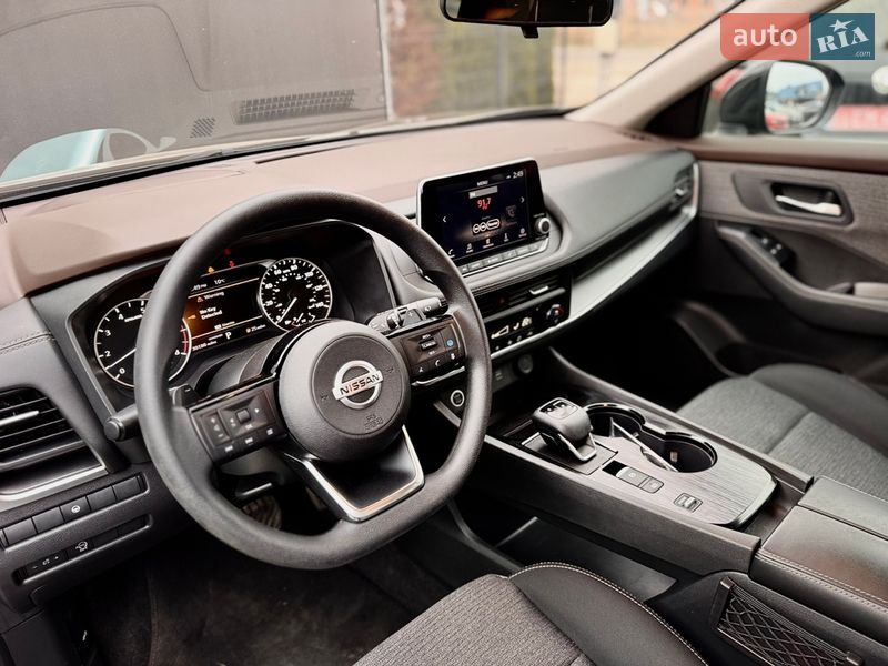 Внедорожник / Кроссовер Nissan Rogue 2023 в Самборе