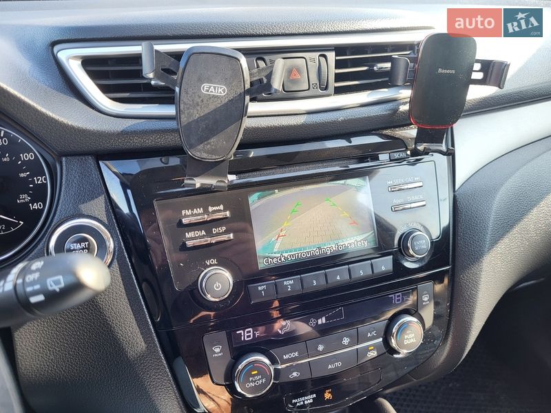 Внедорожник / Кроссовер Nissan Rogue 2015 в Львове