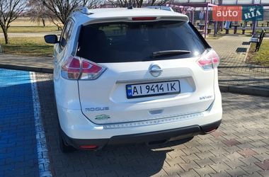Внедорожник / Кроссовер Nissan Rogue 2015 в Львове