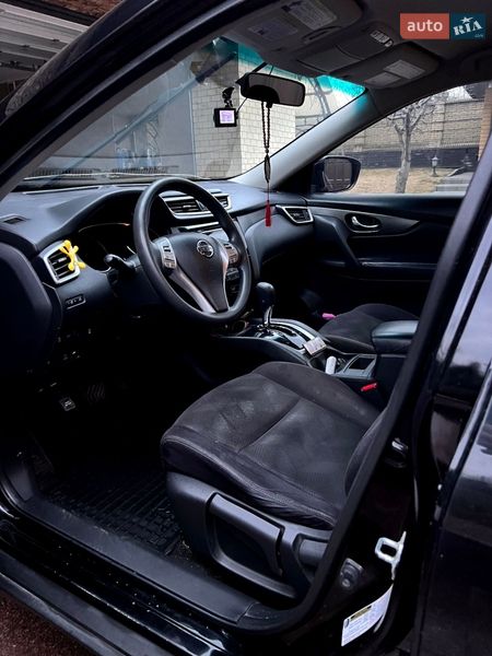 Позашляховик / Кросовер Nissan Rogue 2016 в Полтаві